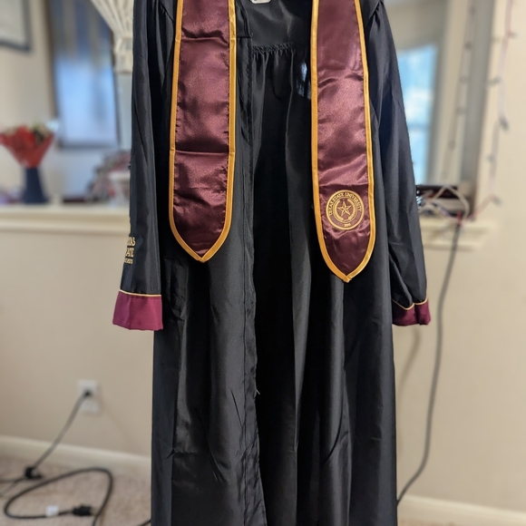 Texas State University Black Graduation Gown with Maroon and Gold Stole - Picture 2 of 11